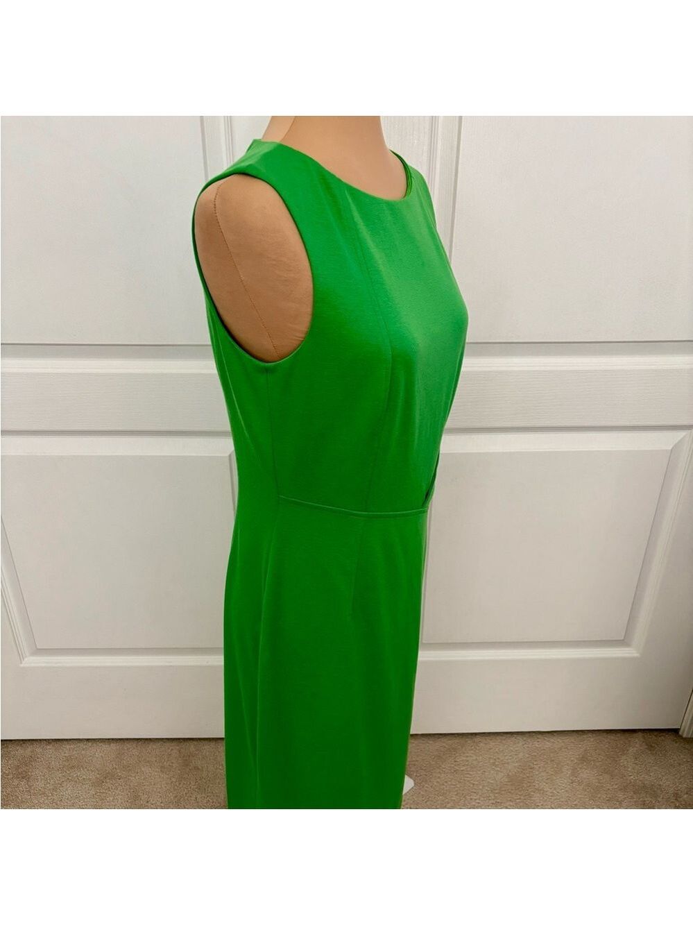 David Meister Emerald Green Sheath Dress | Size 8 | Elegant & Flattering Fit - Picture 4 of 10